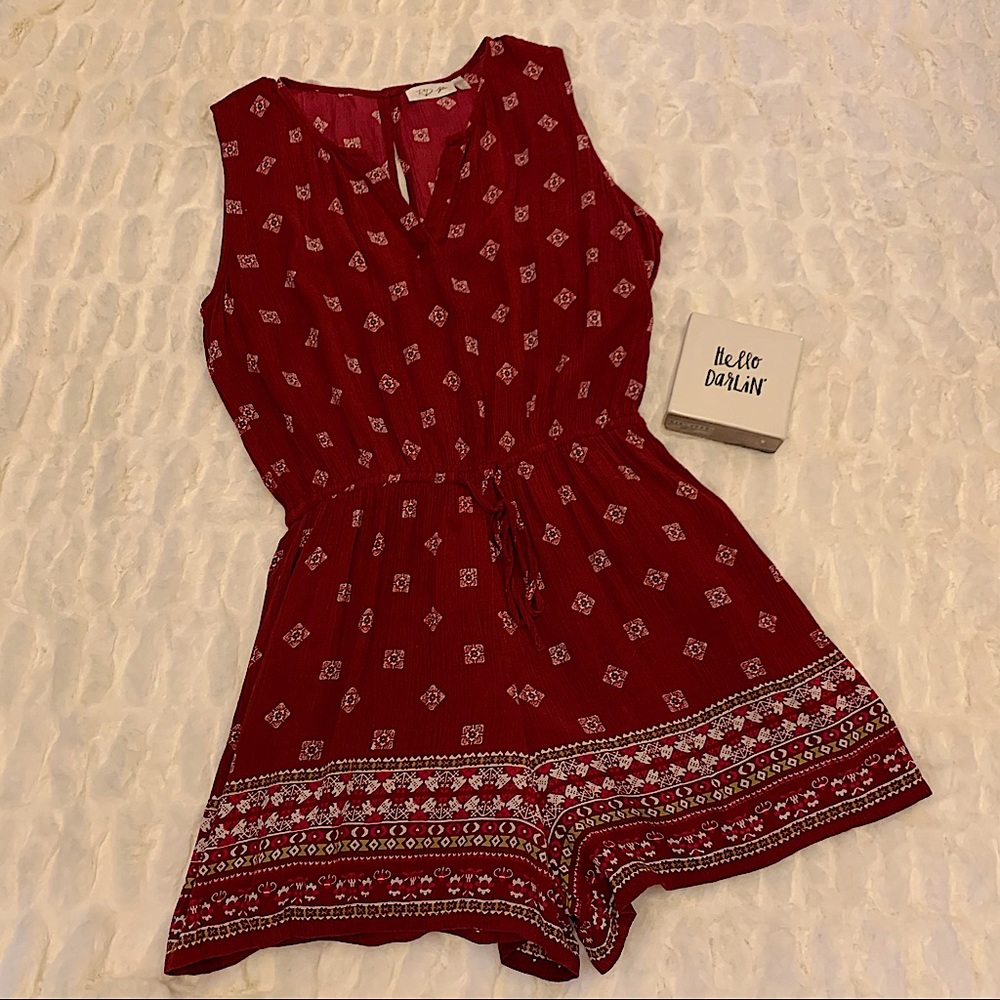 ❗️3/$20❗️RD Style Sleeveless Romper